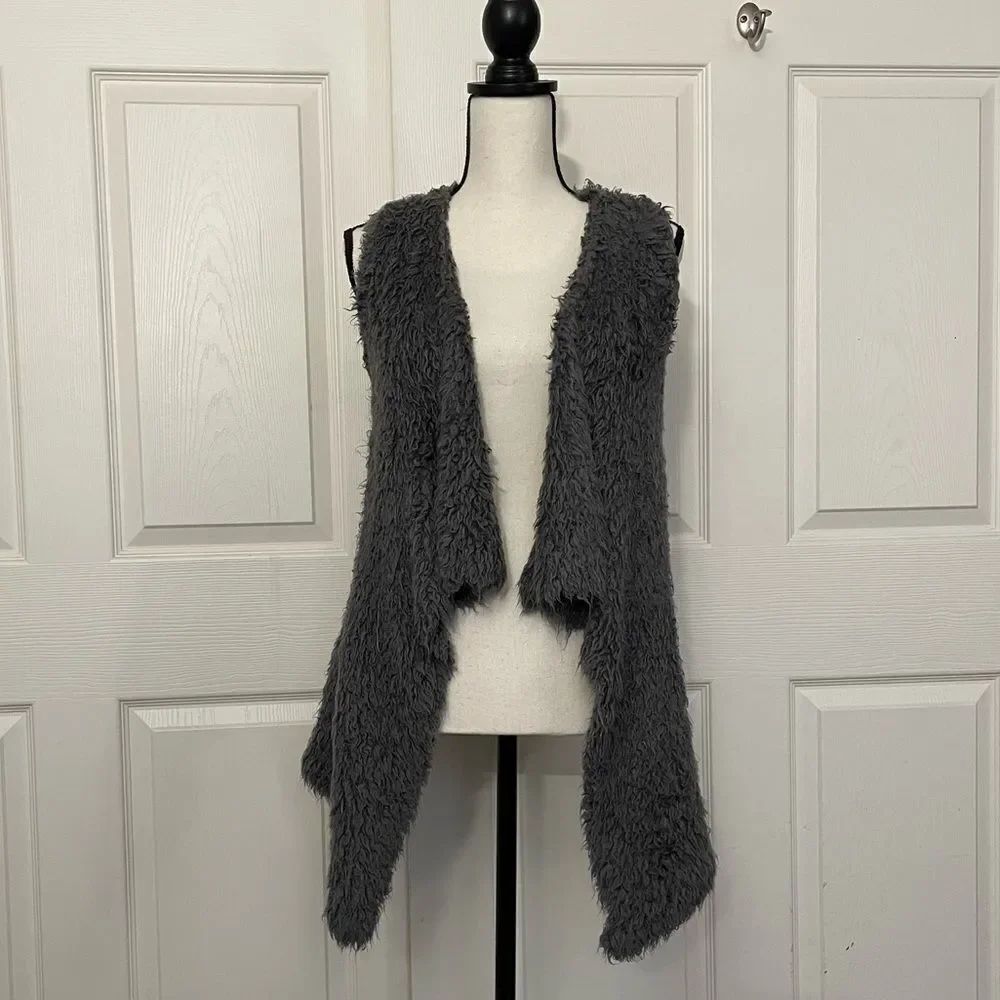 Kensie Fuzzy Fur Super Soft Open High Low Charcoal Sweater Vest, Large